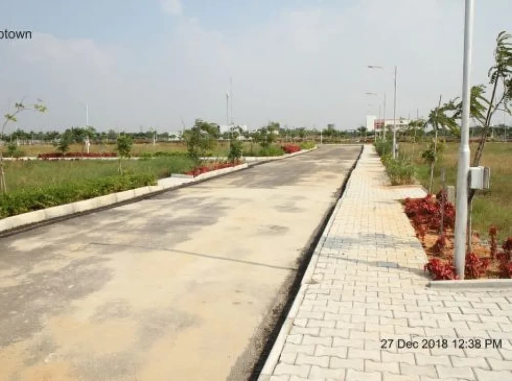 Casagrand uptown: Uptown, thandalam