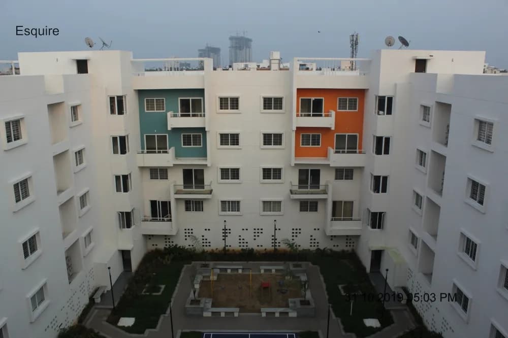 Casagrand Esquire: Elevation day view